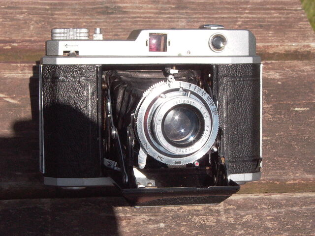 File:Z99 Please six photos assembled 001.jpg