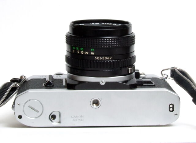 File:Canon AE-1 06.jpg