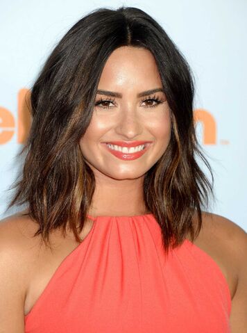File:Nickelodeons-2017-Kids-Choice-Awards-Arriving-March-11-13.jpg