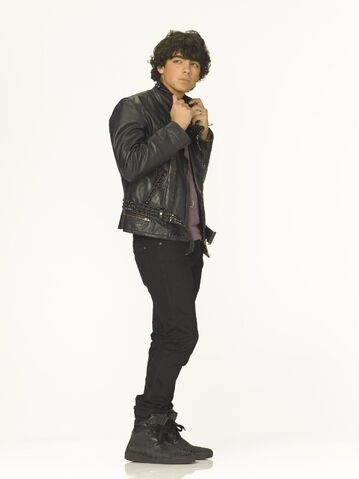 File:Camp-rock-2-promroshot-shane-grey-20503322-1917-2560.jpg