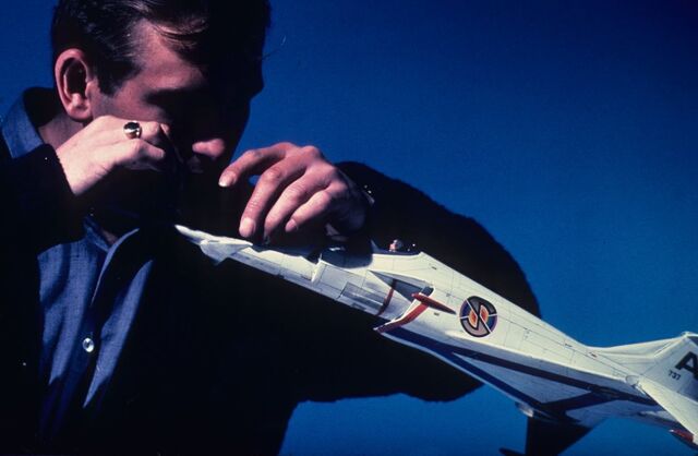 File:PeterWragg-AngelInterceptor.jpg