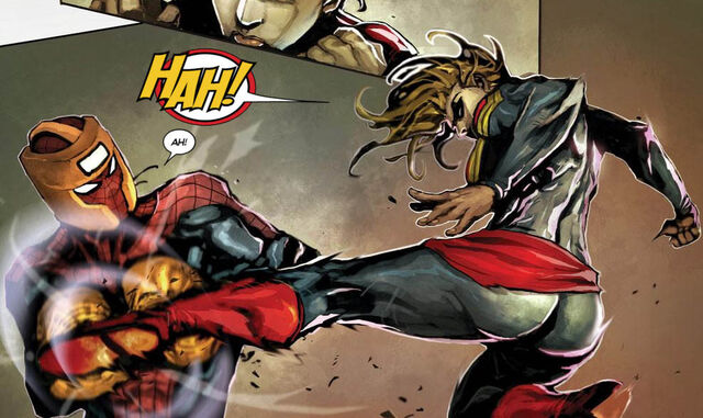 File:CaptainMarvel 1 TheGroup 012 cut.jpg