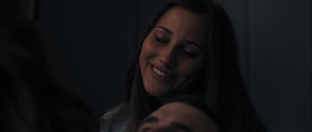 File:Carrie 1080p KISSTHEMGOODBYE 0425.jpg