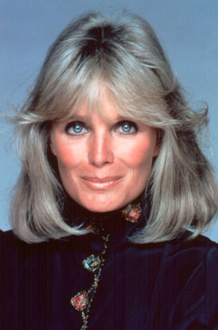 File:Linda-Evans-Krystle-Jennings-Carrington.jpg