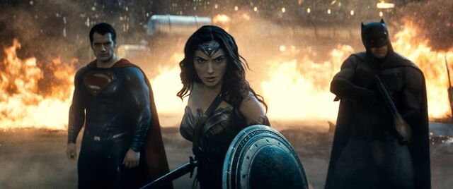 File:Batman v Superman 9.jpg