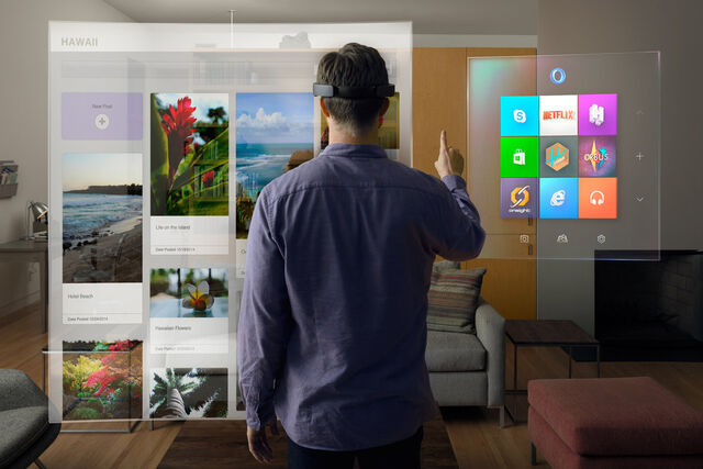 File:HOLOLENS-master1050.jpg