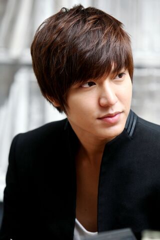 File:Lee Minho.jpg