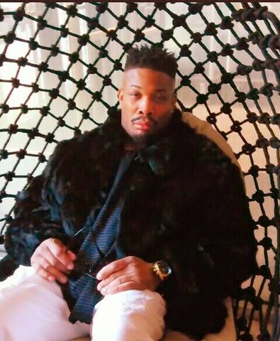 File:Philos in Chair I.jpg
