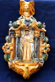 Acquasantiera.ceramica.cerretese.jpg