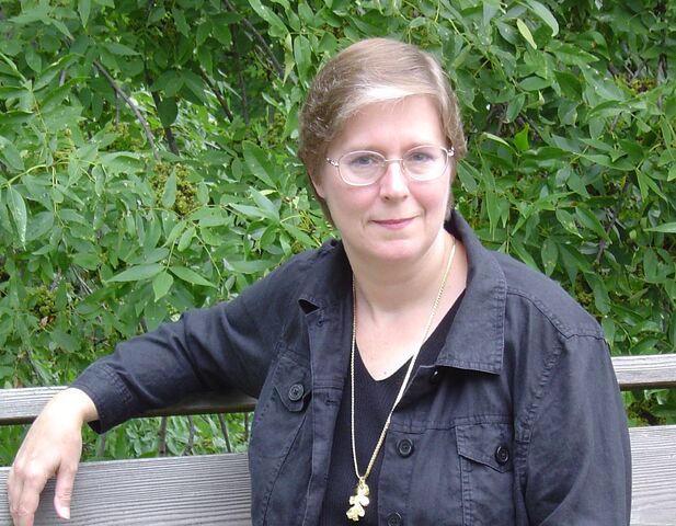 File:Lois-McMaster-Bujold-Headshot.jpg