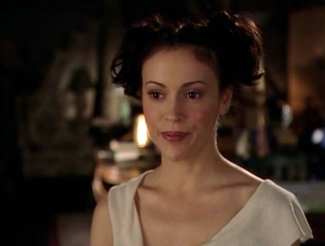 File:Phoebe Halliwell.jpg