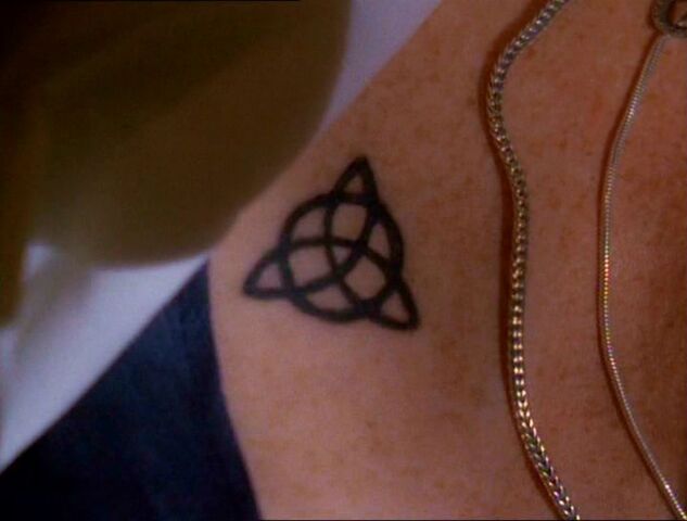 File:Triquetra tattoo.jpg