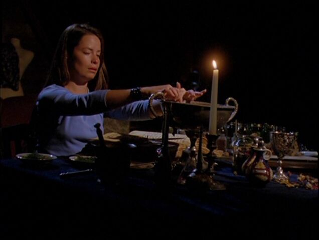 File:4x01-PiperCasting.jpg