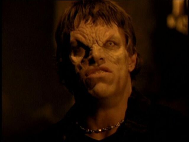 File:LukeBuffy.jpg