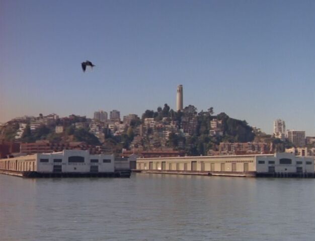 Фајл:2x02-coit-tower.jpg