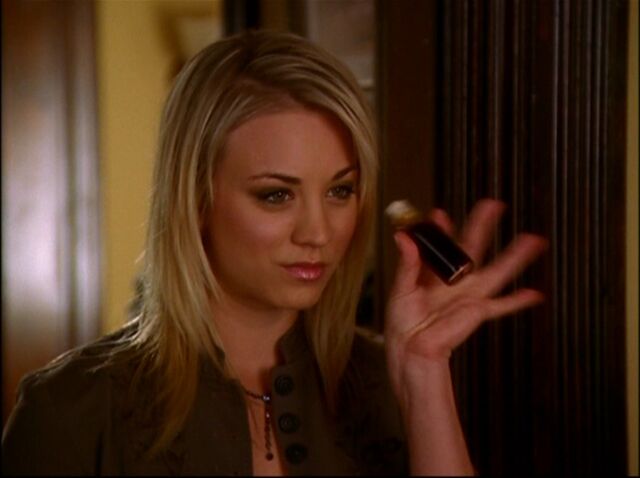 File:8x18-BillieSister.jpg