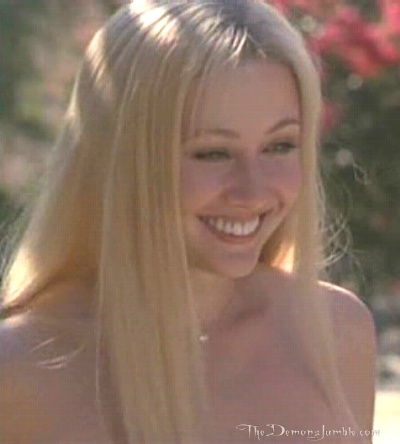 Фајл:Blonde prue.jpg