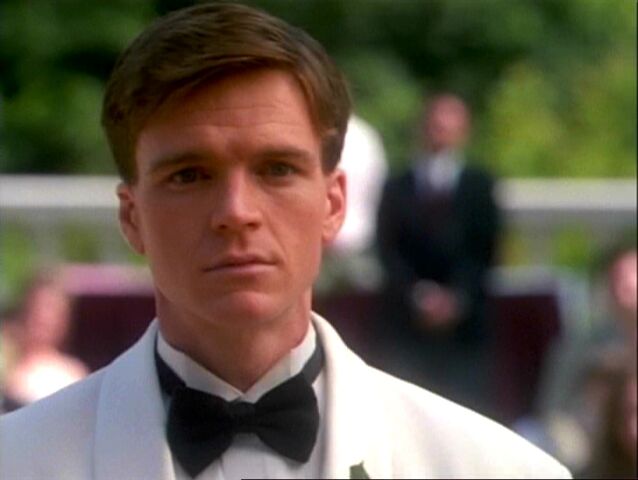File:Elliotspencer.jpg