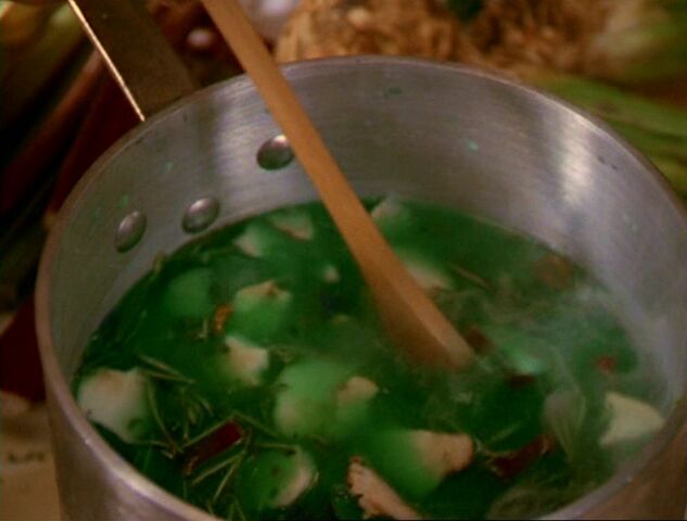 File:3x04-LeoPotion.jpg