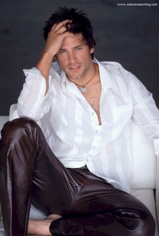 File:27 Greg Vaughan photo.jpg