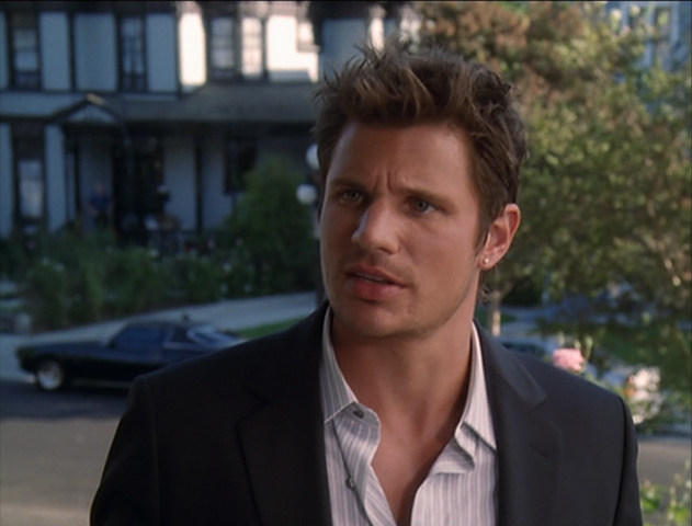 File:7x5Leslie.png