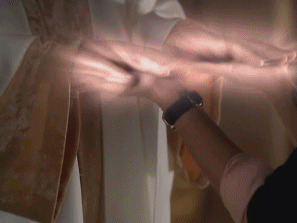 PhoebeElderSharingVision.gif