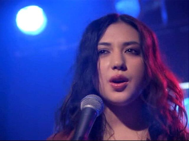 File:5x12-michelle-branch.jpg