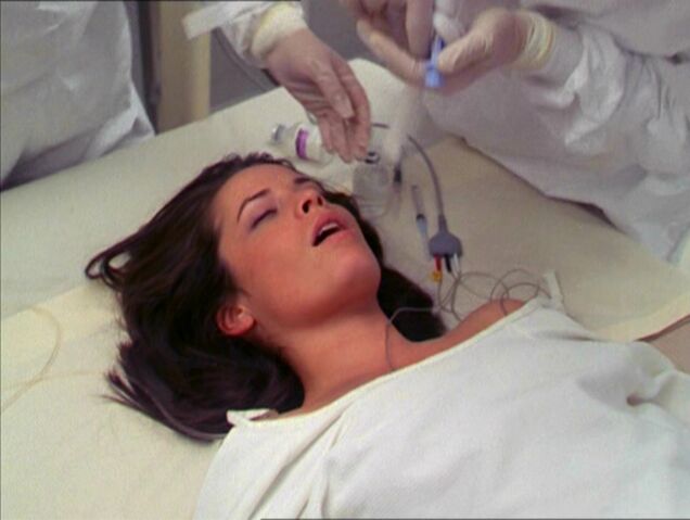 File:Piper dying in Awakened.jpg