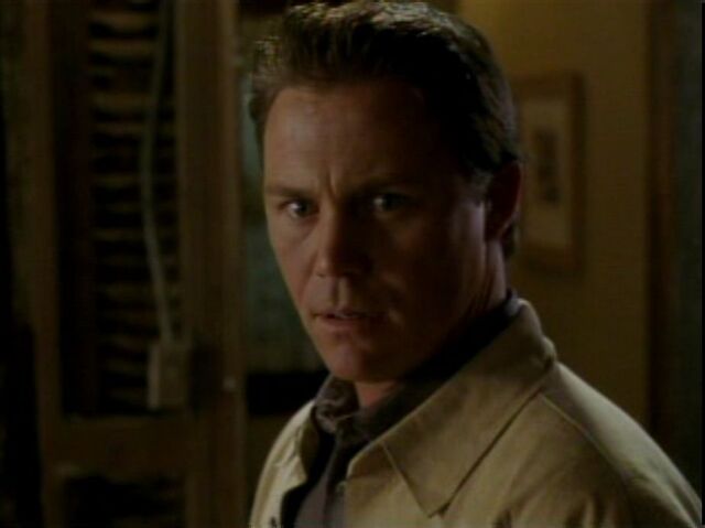 File:7x09-Leo.jpg