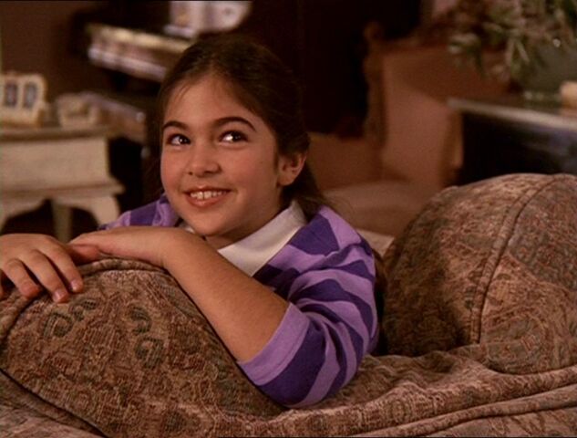 File:0x01-Phoebe.jpg