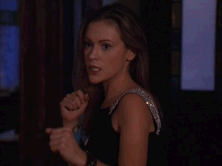 PhoebeLevitateKickFurie2.gif