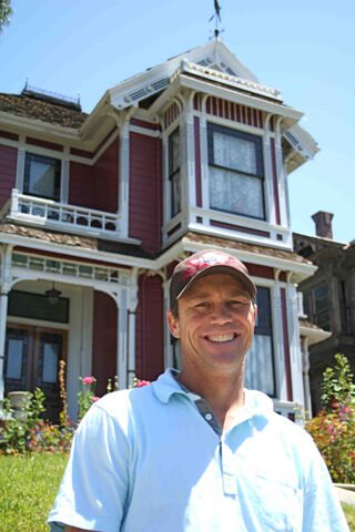 File:Halliwell Manor Brian.jpg