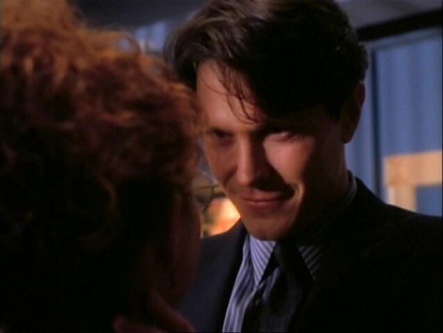 File:1x06-Rex-Hannah.jpg