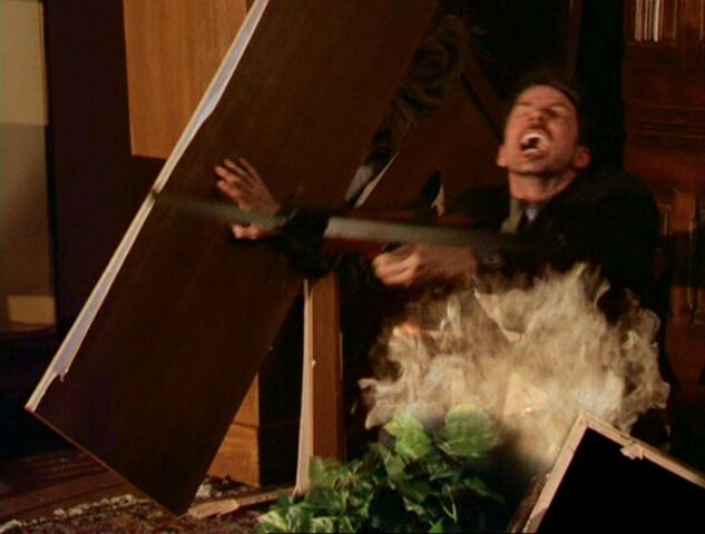 File:3x02-DeadPerson.jpg