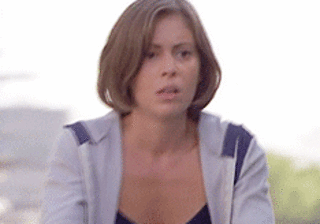 PhoebeFirstPremonition.gif