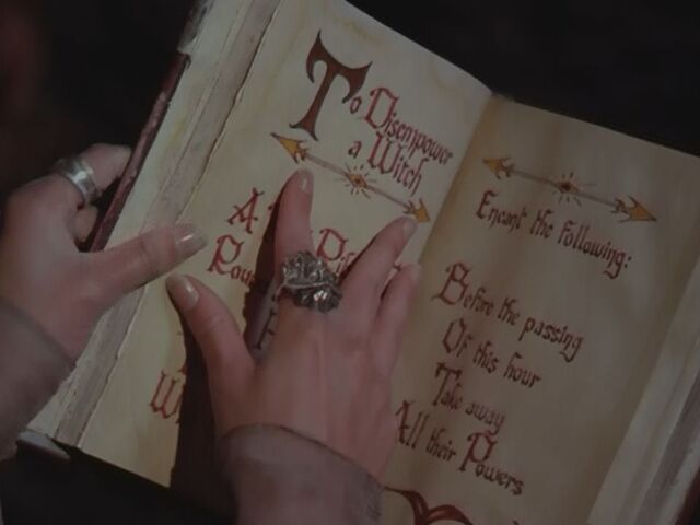 File:2x06-tuatha's-bos-03.jpg