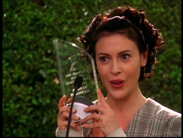 File:Askphoebenewpaperaward.jpg