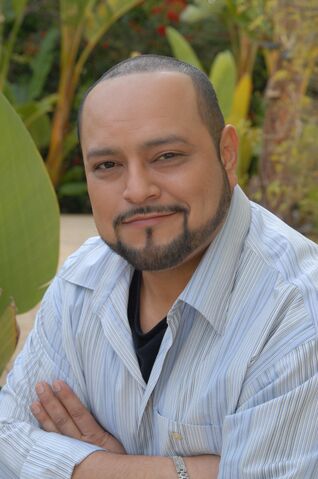 File:Rolando-molina.jpg