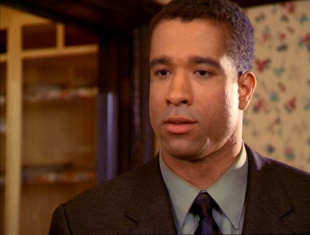File:2x09-Darryl.jpg