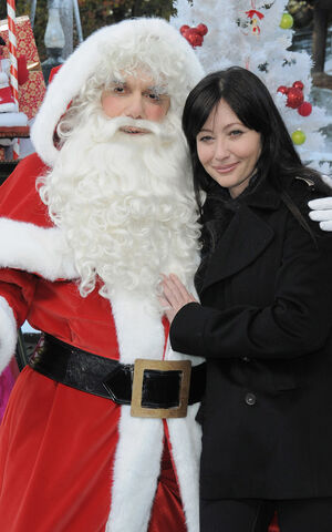 File:Shannen Santa.jpg