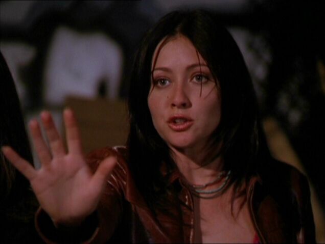 File:2x20 Prue Telekinesis.jpg