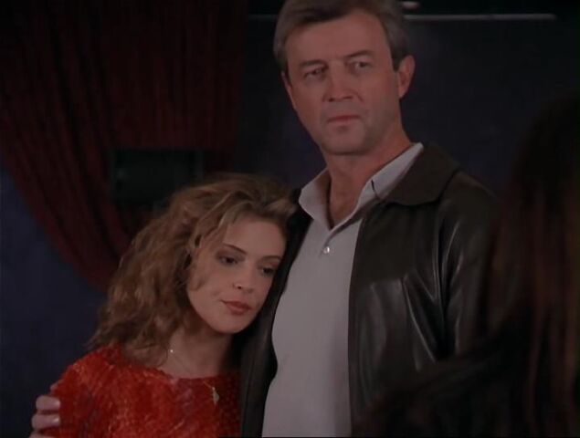 File:3x10-phoebe-victor.jpg