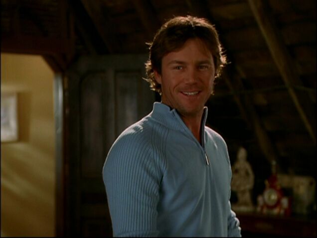 File:8x09-Leo.jpg
