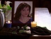 8x01-PaigeUrn.jpg