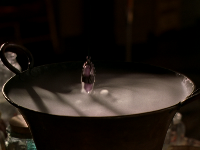 File:8x07ScryingPotion.png