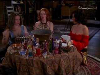 800px-Charmedpotions.jpg
