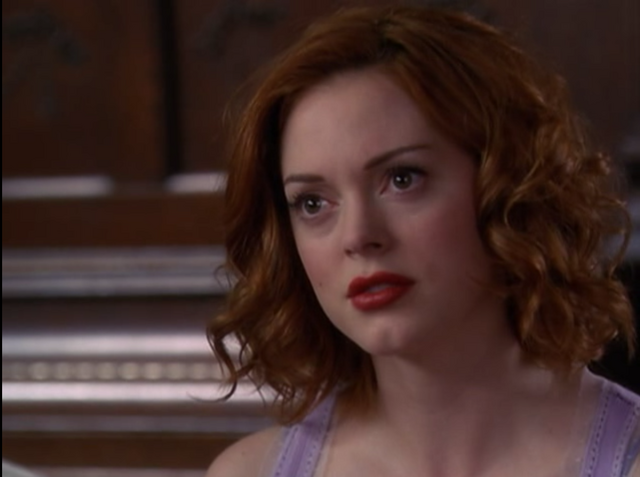 File:5x01-Paige.png