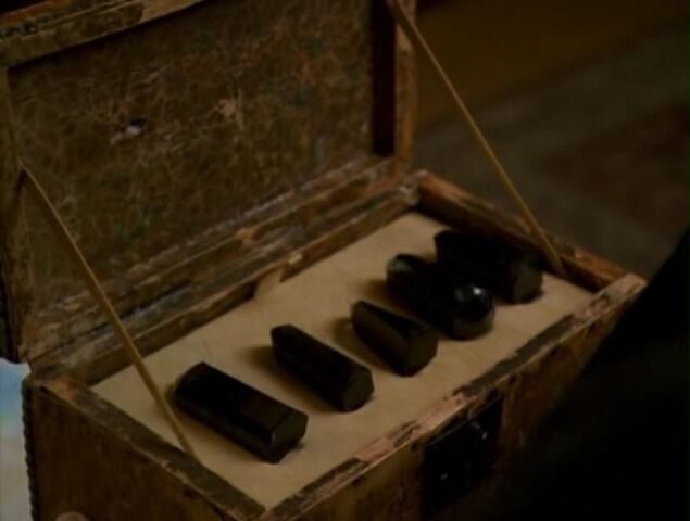File:Ronyx-crystals-box.jpg