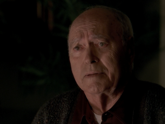 File:8x07ElderlyFather.png