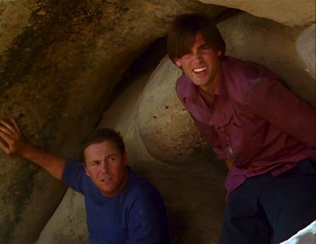 File:6x07-Leo-Chris.jpg
